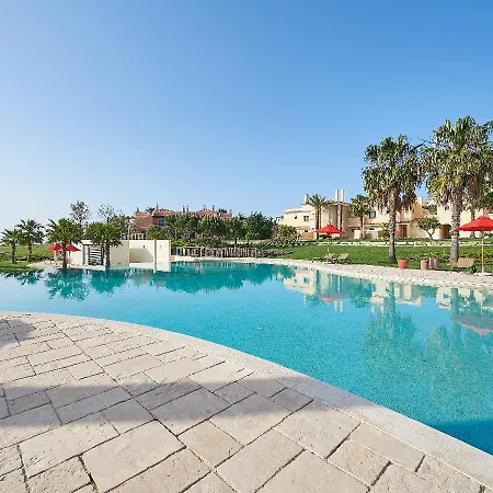 Cascade Wellness & Lifestyle Apartments * לאגוּ‏ש