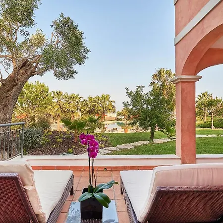 Cascade Wellness & Lifestyle Apartments אתר נופש *