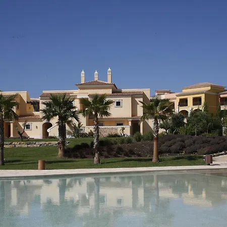 Cascade Wellness & Lifestyle Apartments Resort